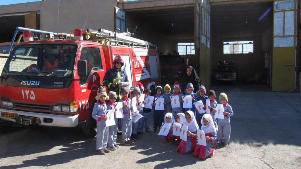 Children offered their sincere condolences for fallen firefighters by attending Khusf Fire Station - Read with Me in South Khorasan - January 2017