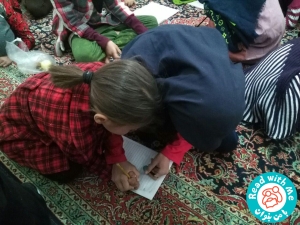 کلاس کودکان افغانستانی بازمانده از تحصیل، سواد آموزی با الفباورزی