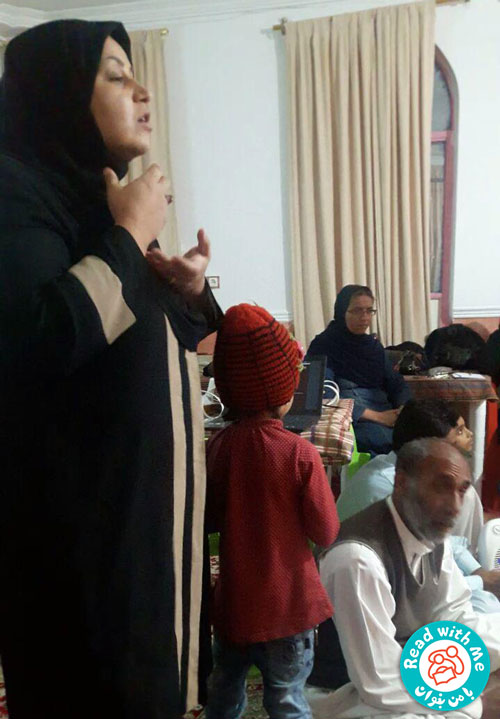 همکاری سفیران بومی «با من بخوان» در آموزش کودکان روستای شیرآباد زاهدان