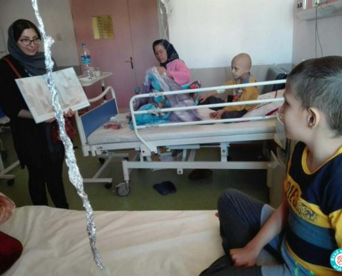 بلندخوانی در بیمارستان محمد کرمانشاهی، کرمانشاه، مهر 96